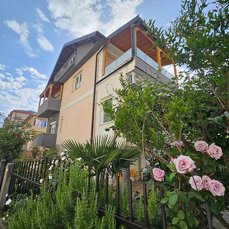 אוהריד Apartments Stavreski מראה חיצוני תמונה