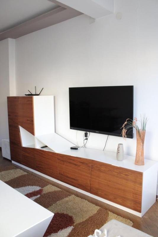 אוהריד Apartments Stavreski מראה חיצוני תמונה